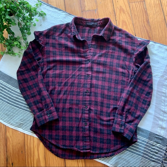 Mixed Threads Plaid Ruffle Flannel - Picture 2 of 8